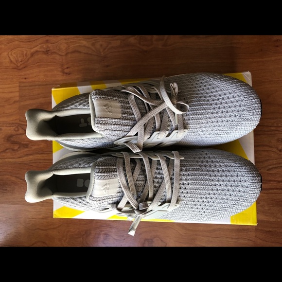 Ultra boost 4.0 grey - Picture 2 of 3